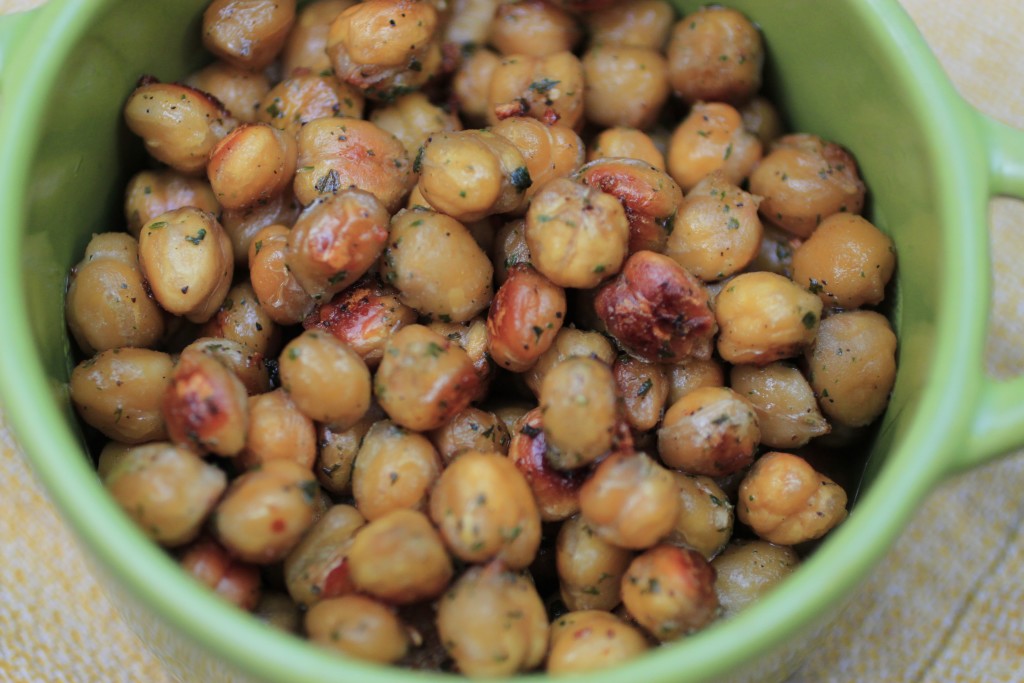 An unbelievably easy recipe for ranch roasted chickpeas - a must-try!