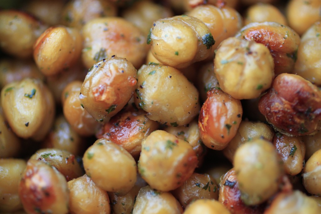 These ranch-roasted chickpeas take just 3 ingredients to make!