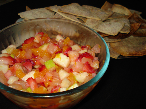 Fruit salsa with cinnamon chips