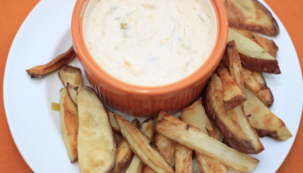 Pepperjack Cheese Dip with Oven-Baked Fries via CollegiateCook.com